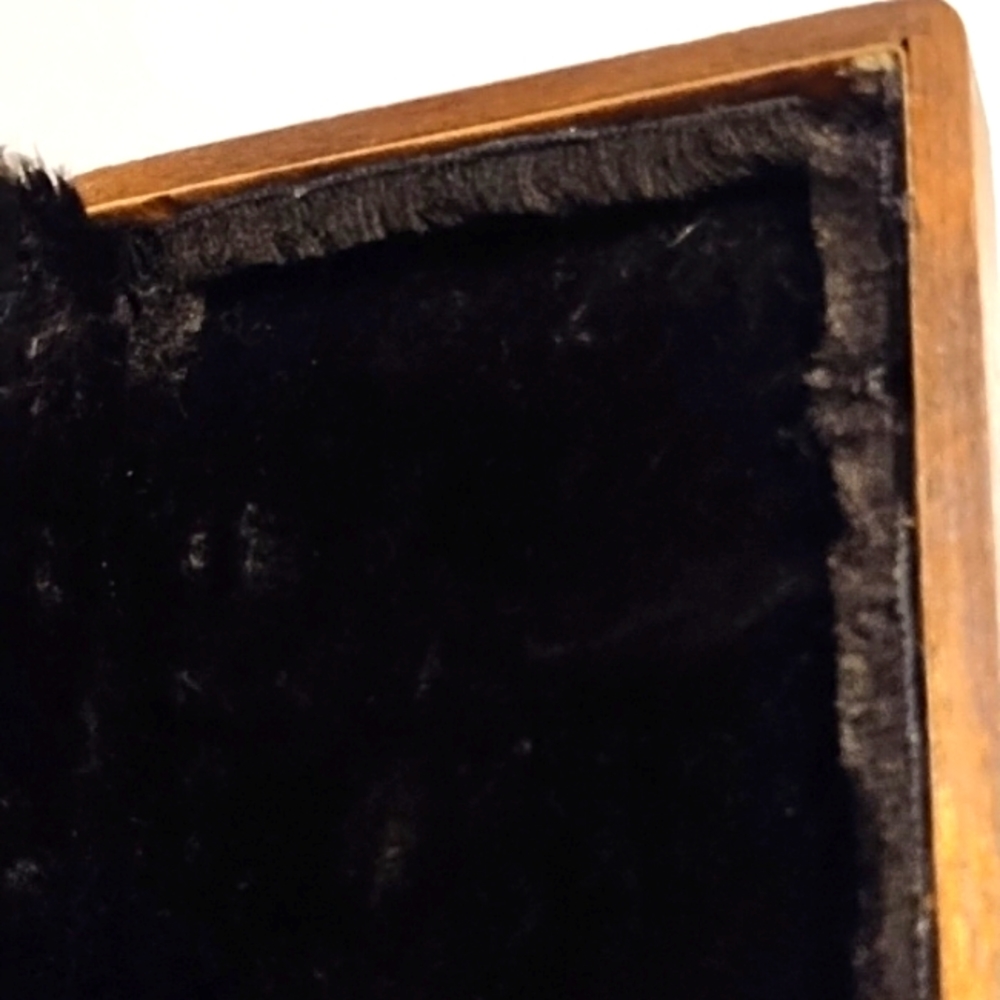 Wooden Box - Picture 7 of 14
